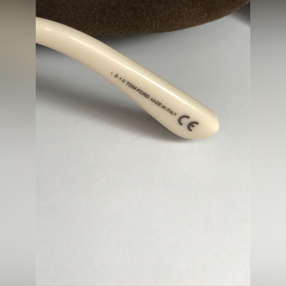 New 🔥🔥 - TOM FORD Eyeglasses Cybil TF768 025 - Picture 14 of 17